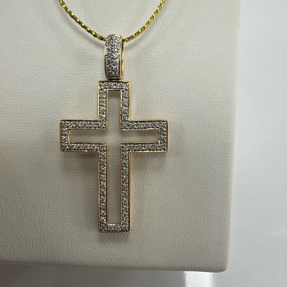 14KT LADIES DIAMOND CROSS - Picture 5 of 6